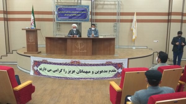 رسانه باید واقع نگار باشد، نه انگارنگار و باورنگار رسانه باید واقع نگار باشد، نه انگارنگار و باورنگار