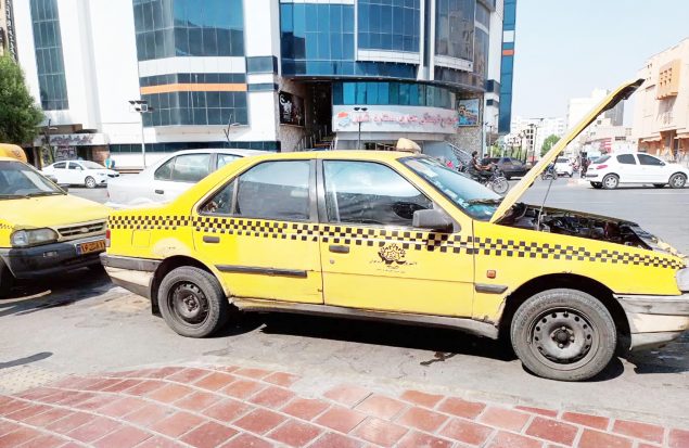 "سورن پلاس "جایگزین تاکسی های فرسوده ارومیه می شود