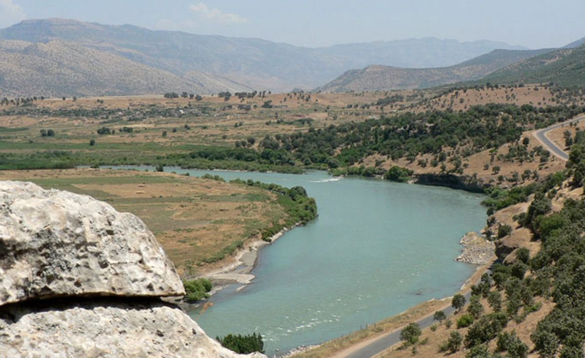 زاب جان ۲ نفر را گرفت