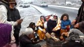 تداوم کمکهای مردم آذربایجان شرقی به زلزله زدگان خوی