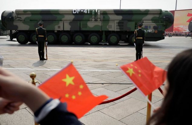 دیفنس‌نیوز: کلاهک‌های اتمی چین احتمالا بیشتر از آمریکا شده است